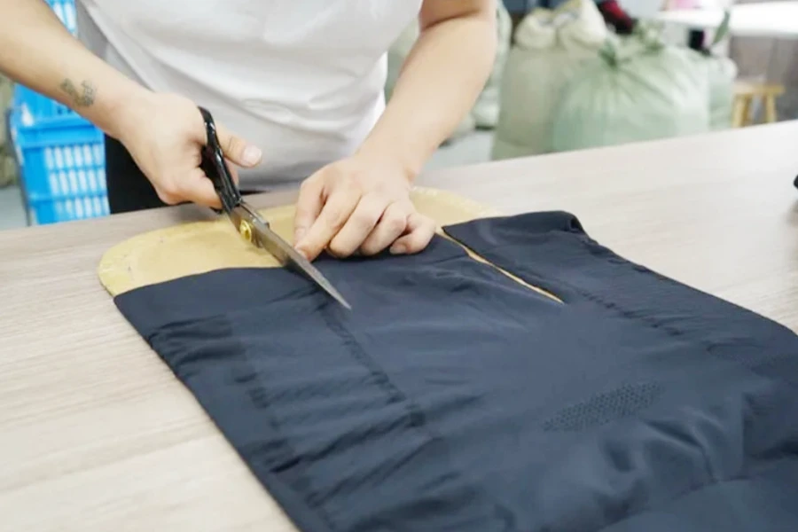 What Is The Difference Between Sewing Cutting Active Wear And Seamless Active Wear In An Athletic Wear Company5