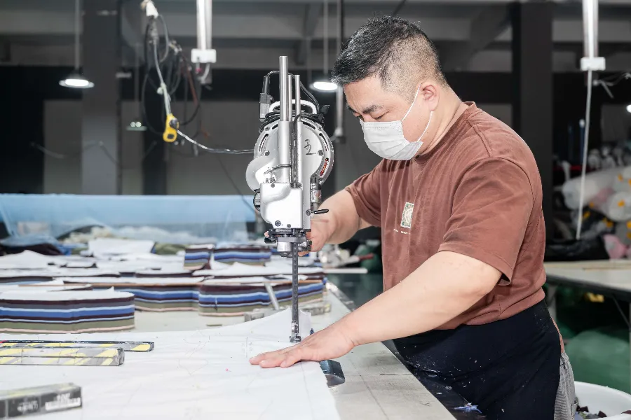 Certified Seamless & Bonded Activewear Manufacturing | SANSANSUN