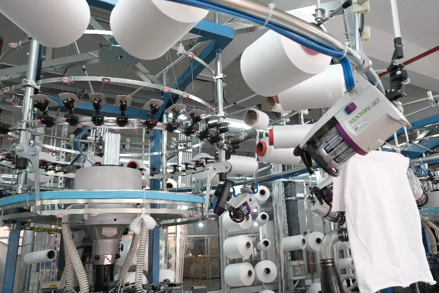 3.Yiwu Factory Premium Seamless Knitting