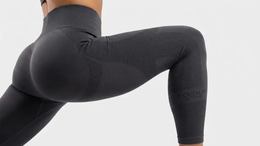 What Are Seamless Garments